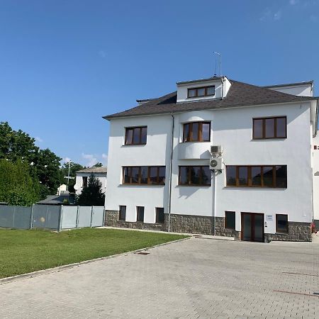 Apartmany U Nemocnice Ceske Budejovice Exterior photo